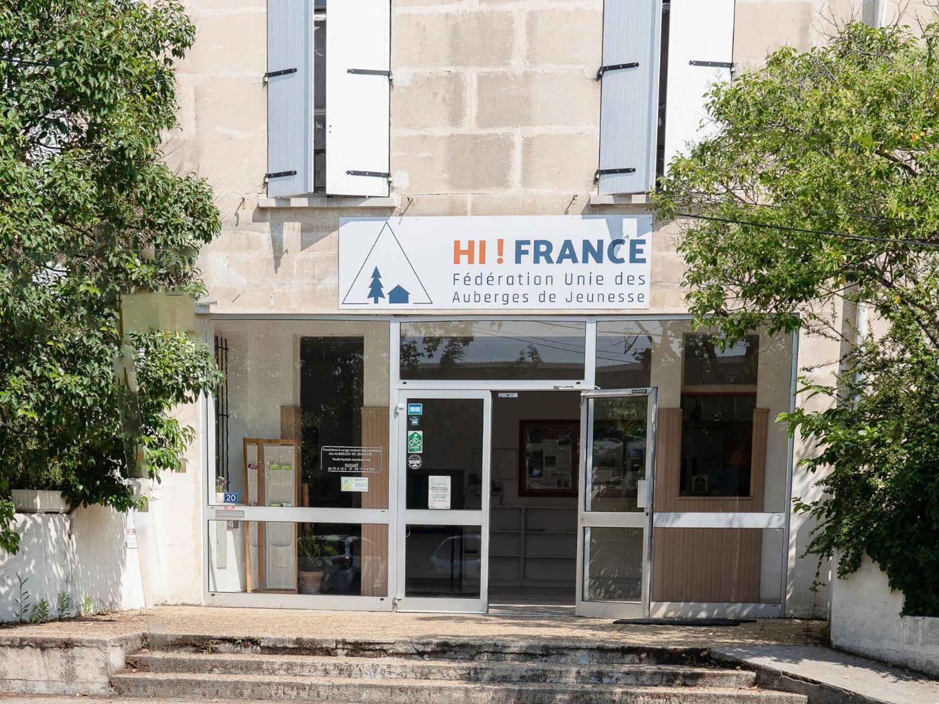 Auberge De Jeunesse Hi Arles Eksteriør bilde
